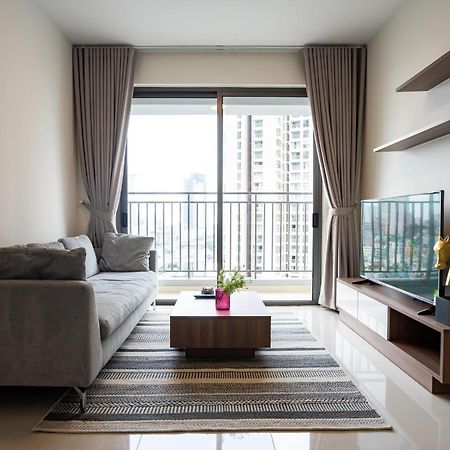 Central Business District Rivergate Apartment - Free Pickup & Pool ホーチミン市 エクステリア 写真