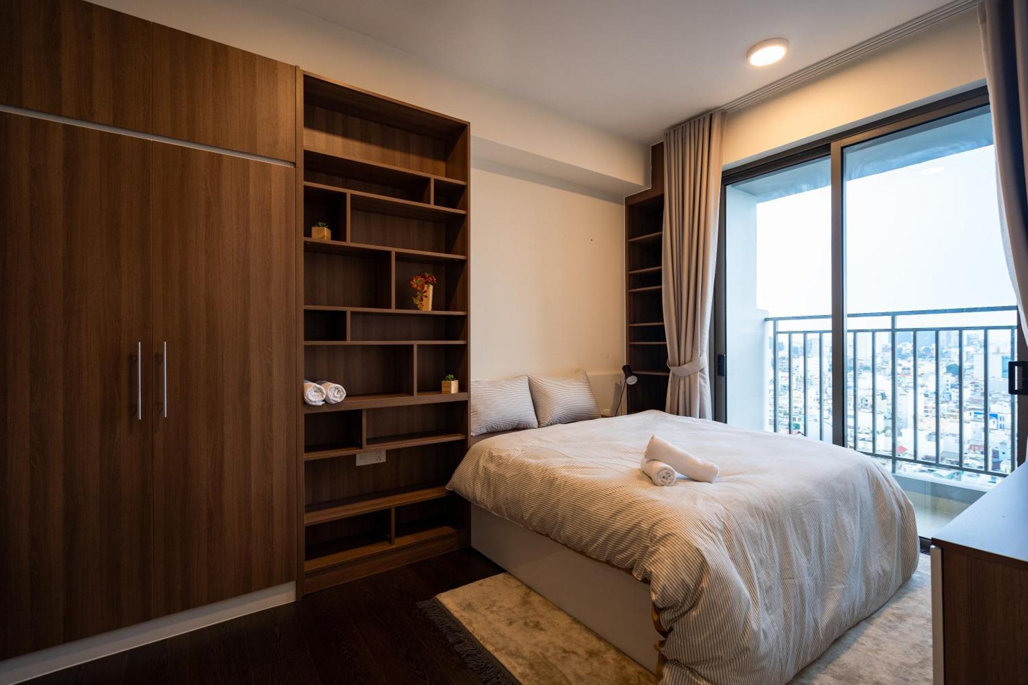 Central Business District Rivergate Apartment - Free Pickup & Pool ホーチミン市 エクステリア 写真