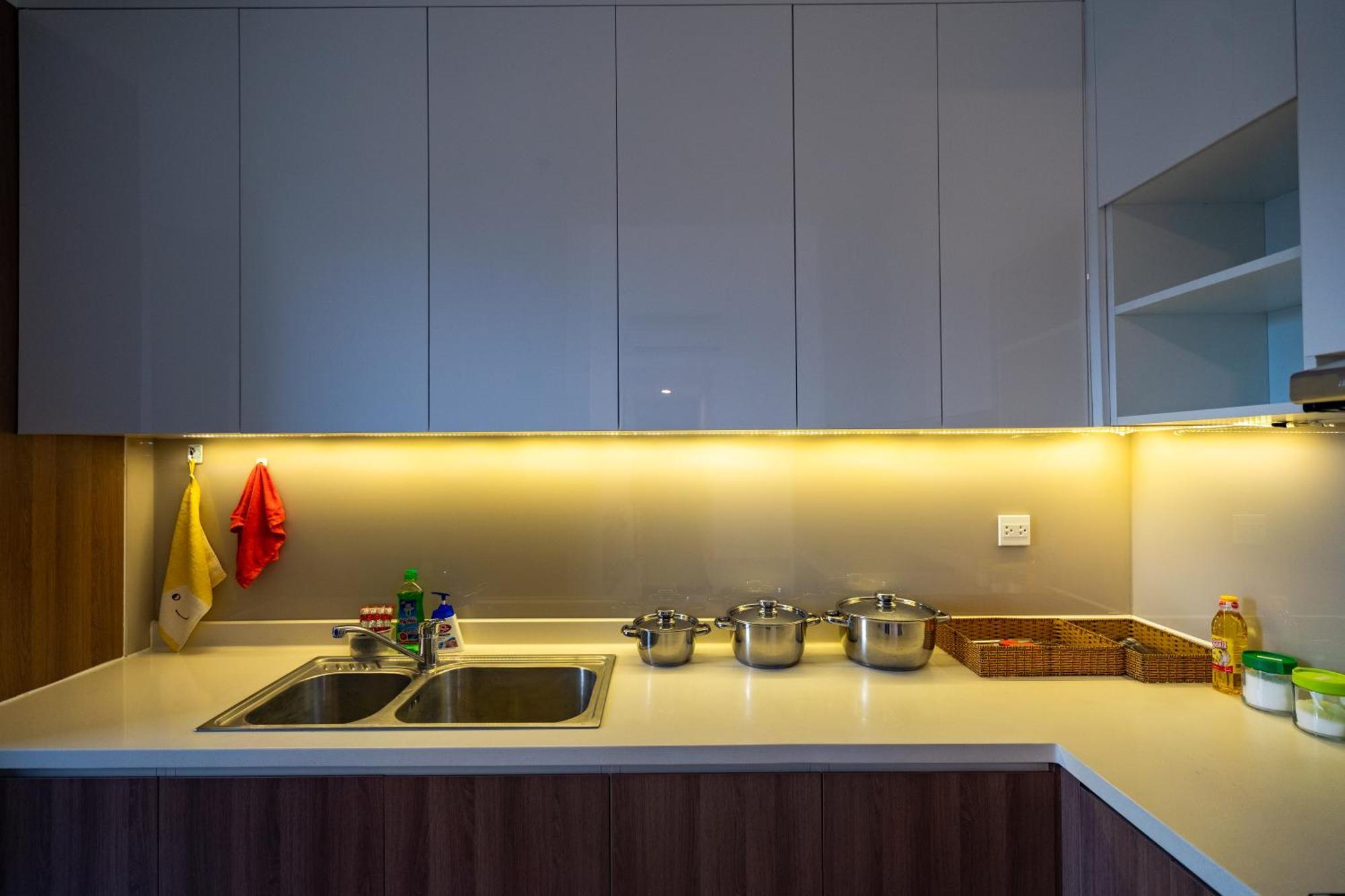 Central Business District Rivergate Apartment - Free Pickup & Pool ホーチミン市 エクステリア 写真