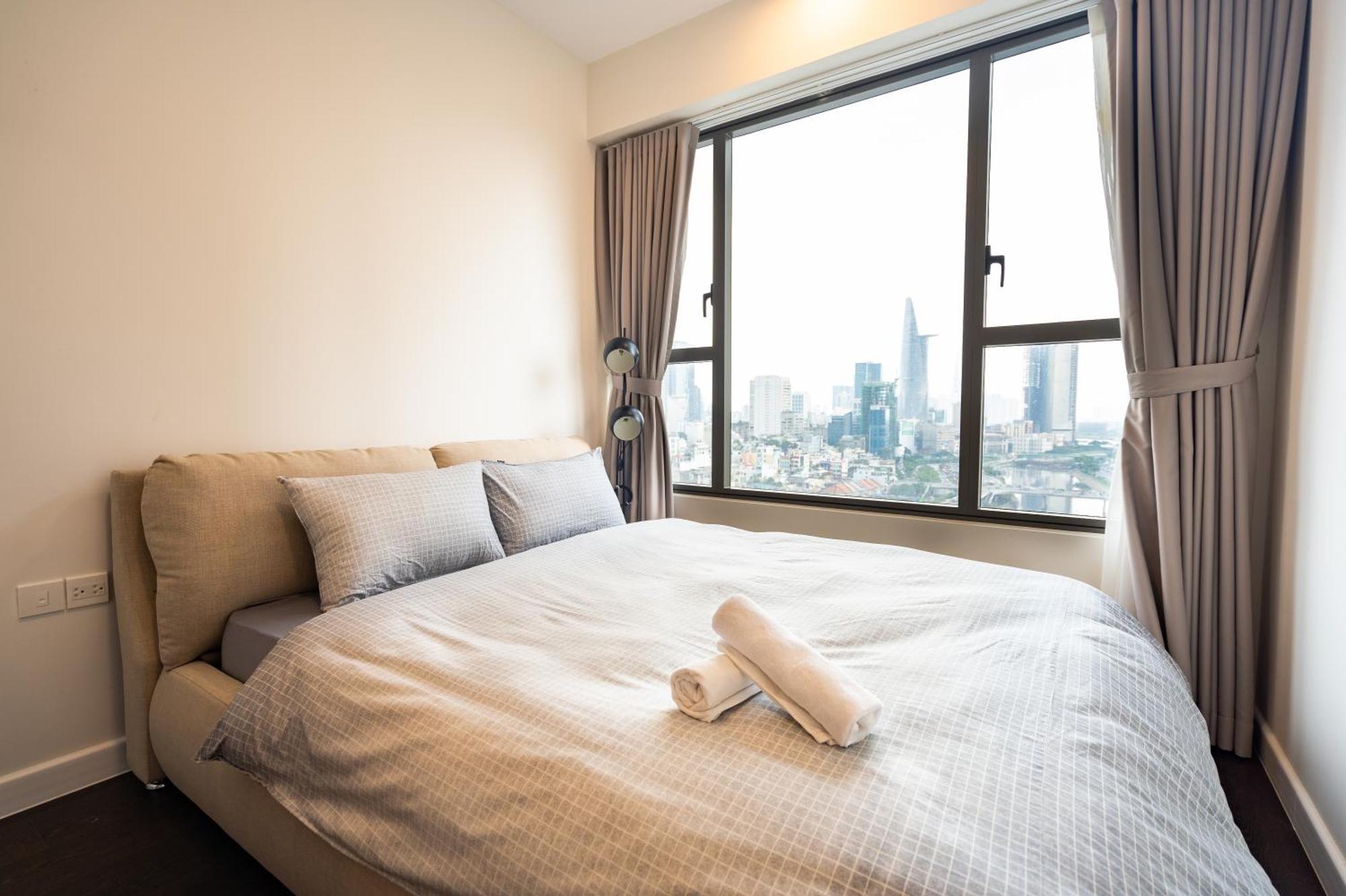 Central Business District Rivergate Apartment - Free Pickup & Pool ホーチミン市 エクステリア 写真