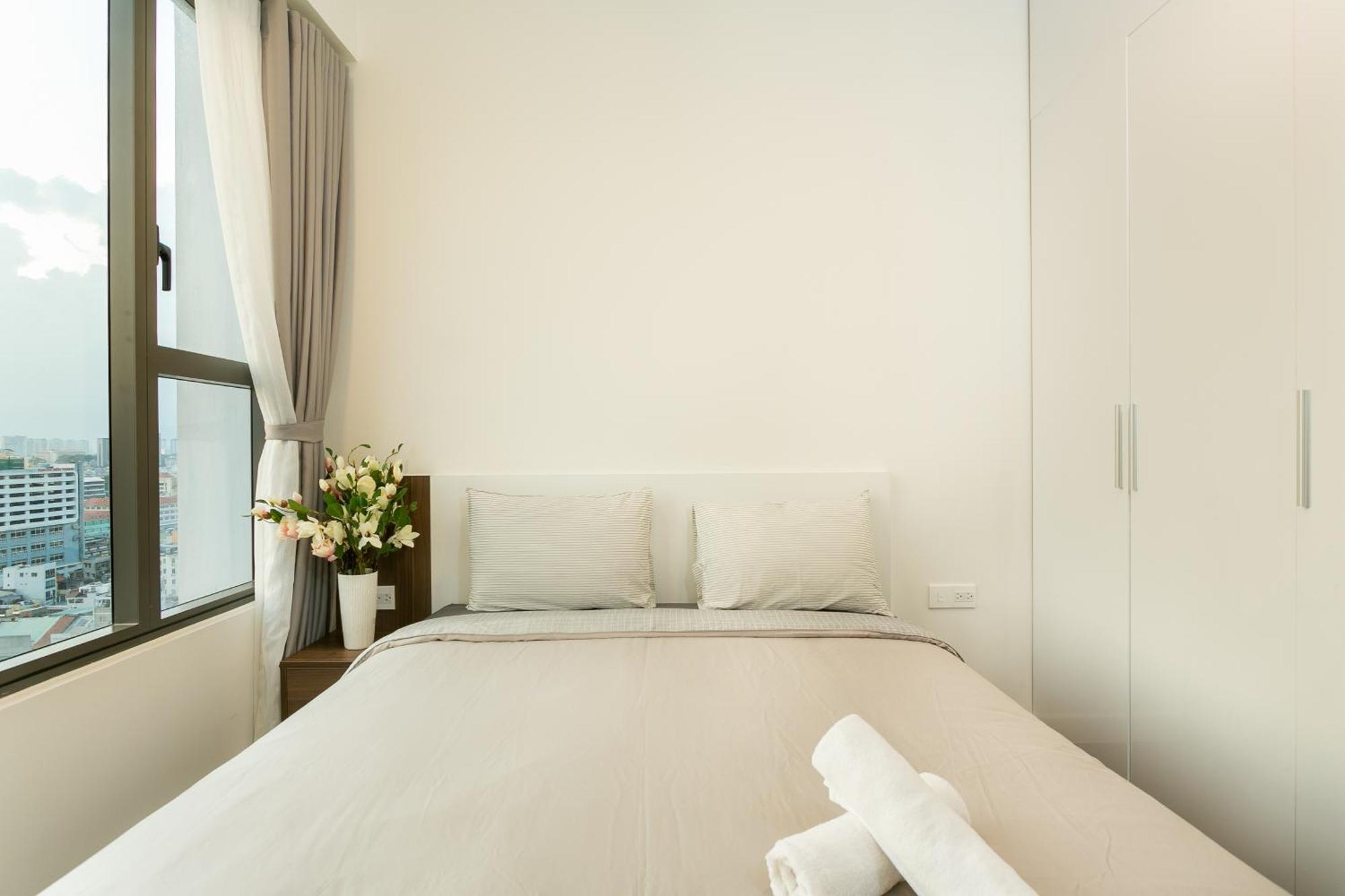Central Business District Rivergate Apartment - Free Pickup & Pool ホーチミン市 エクステリア 写真