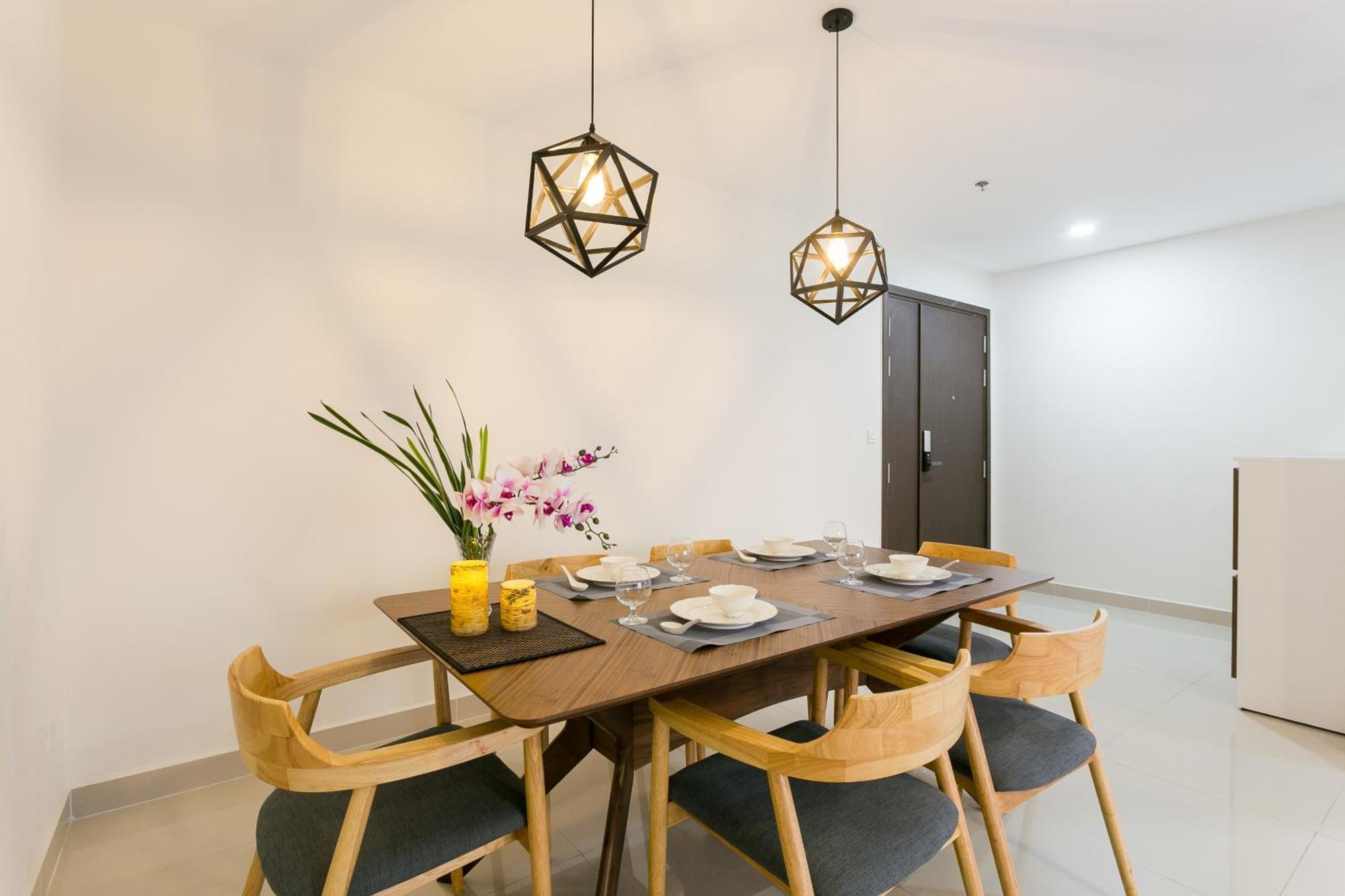 Central Business District Rivergate Apartment - Free Pickup & Pool ホーチミン市 エクステリア 写真