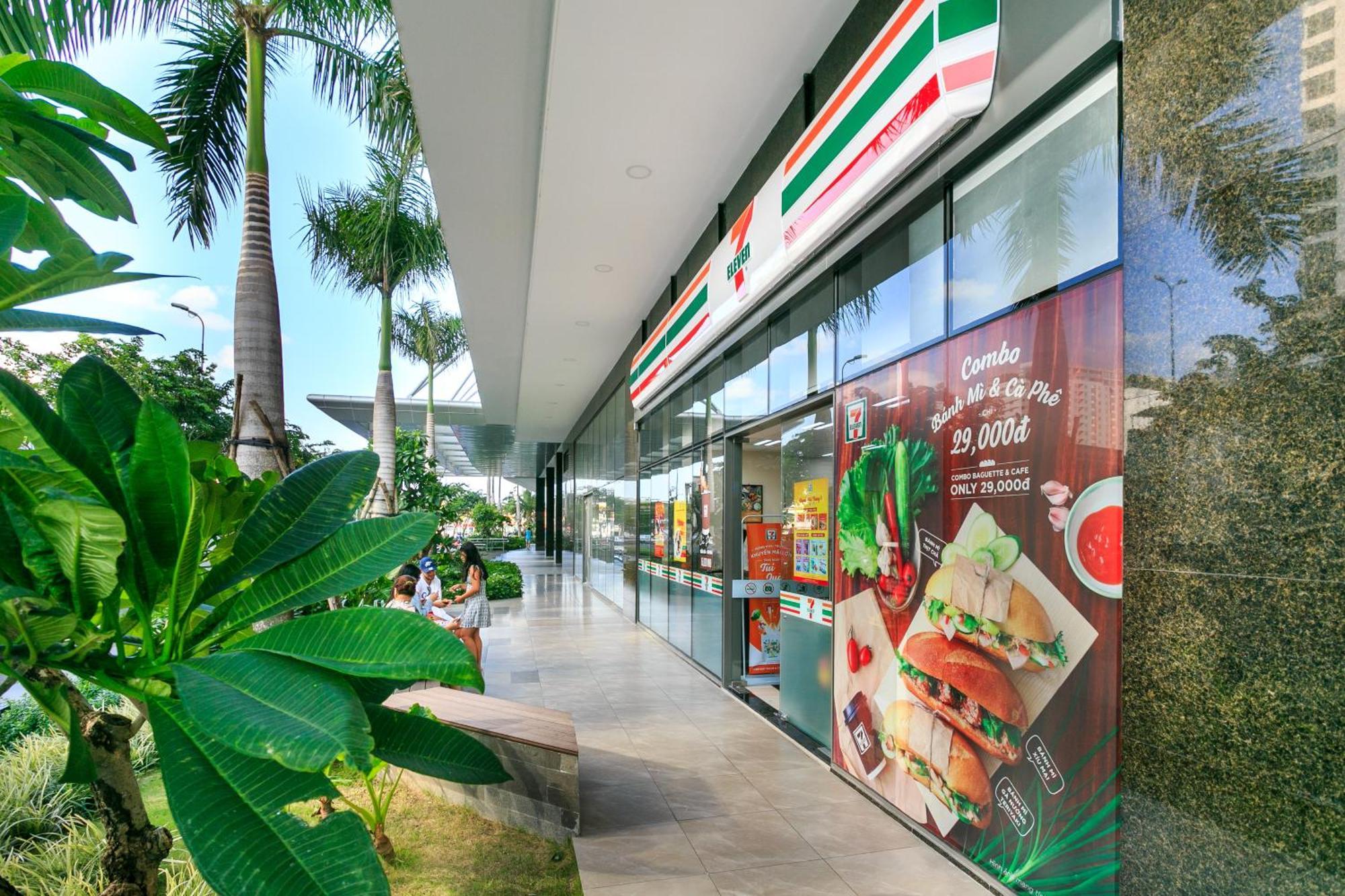 Central Business District Rivergate Apartment - Free Pickup & Pool ホーチミン市 エクステリア 写真