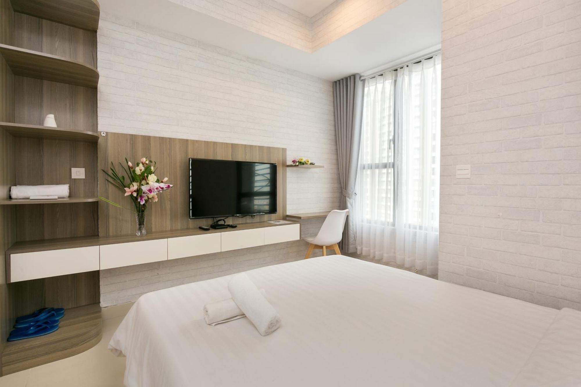 Central Business District Rivergate Apartment - Free Pickup & Pool ホーチミン市 エクステリア 写真