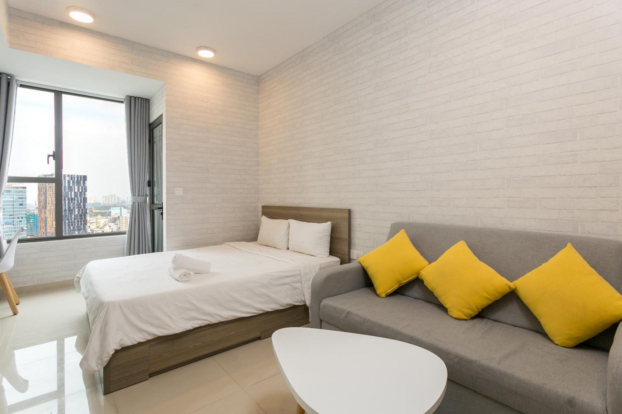 Central Business District Rivergate Apartment - Free Pickup & Pool ホーチミン市 エクステリア 写真
