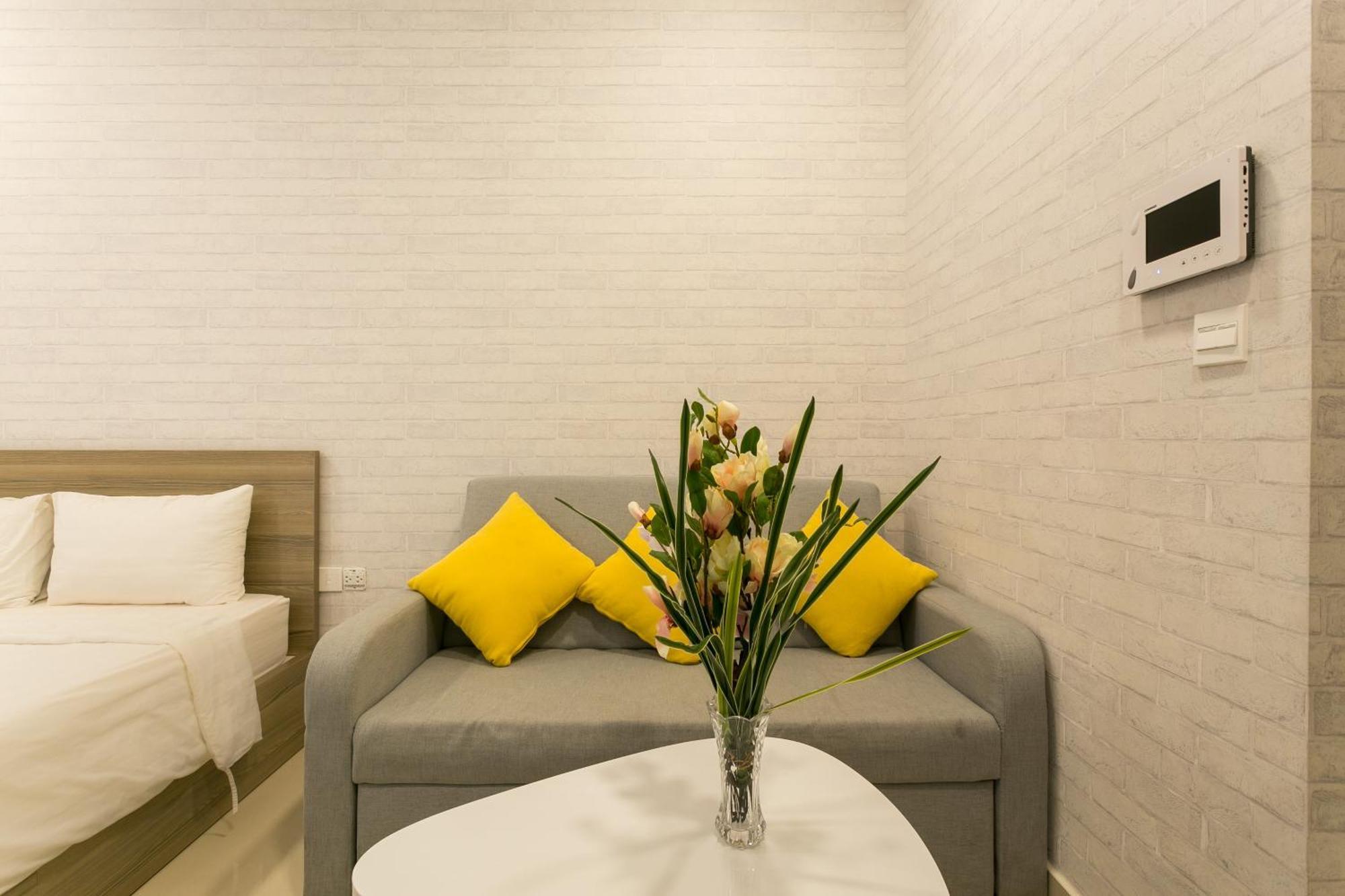 Central Business District Rivergate Apartment - Free Pickup & Pool ホーチミン市 エクステリア 写真
