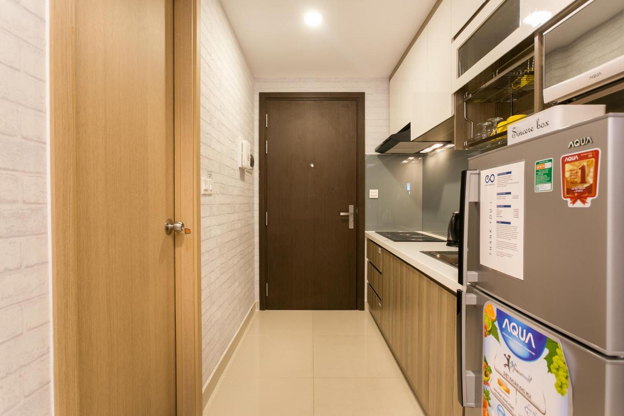 Central Business District Rivergate Apartment - Free Pickup & Pool ホーチミン市 エクステリア 写真